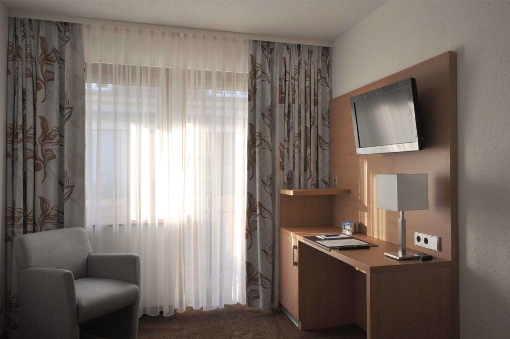 Hotel-Pension-Jasmin Rheinfelden  Room photo